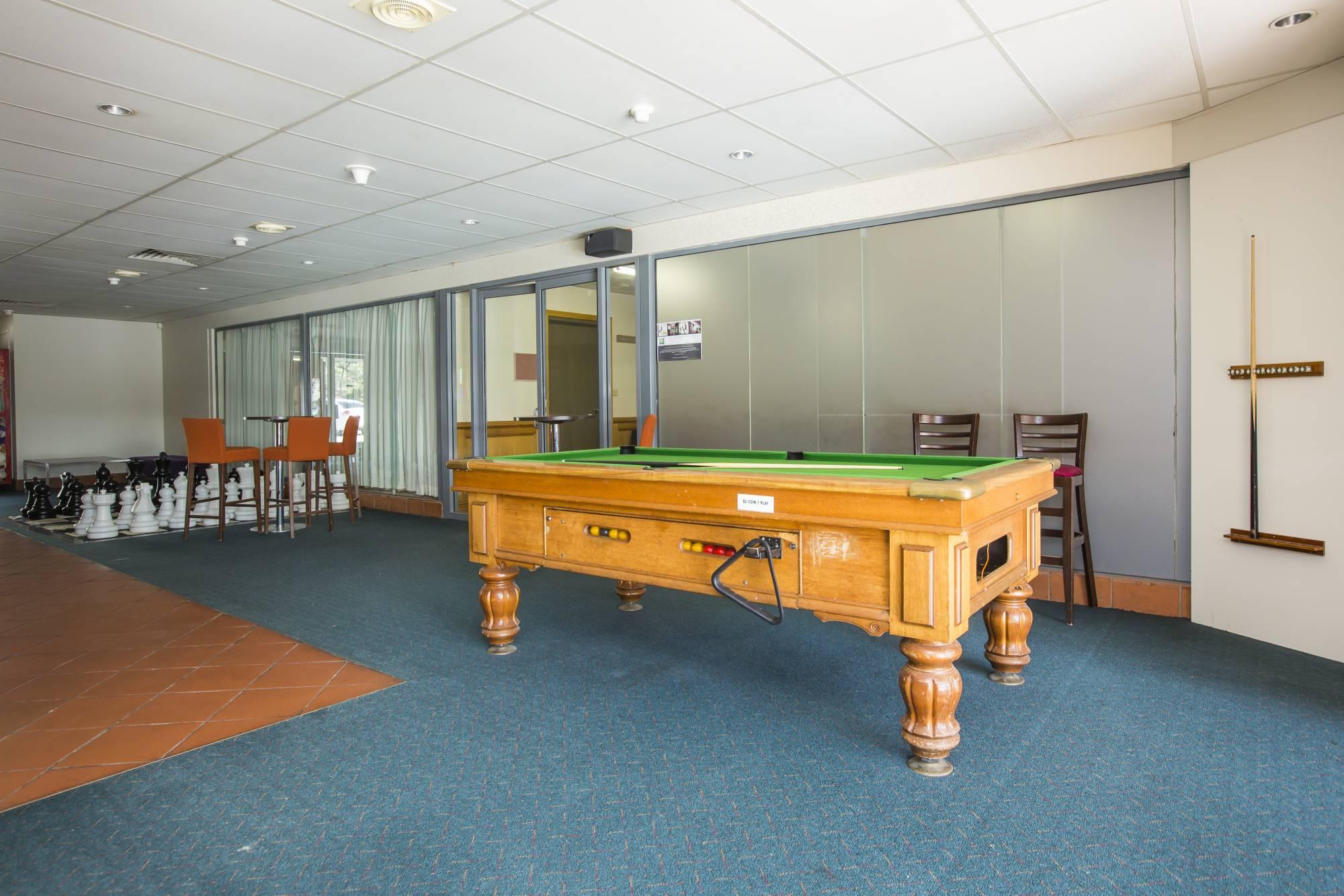 Ibis Styles Canberra Eagle Hawk Exterior photo