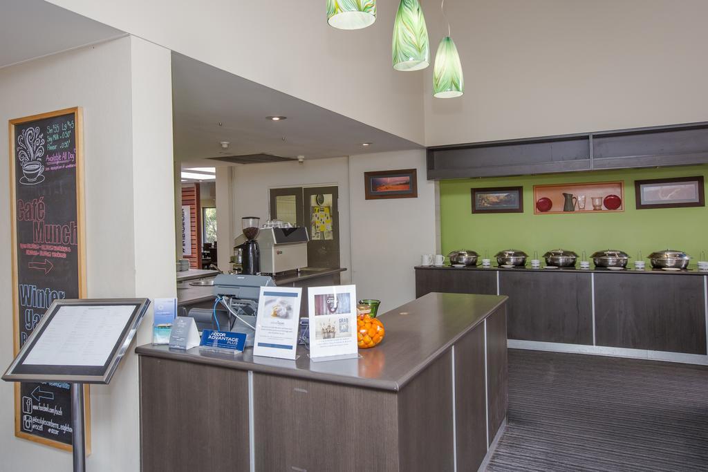 Ibis Styles Canberra Eagle Hawk Exterior photo